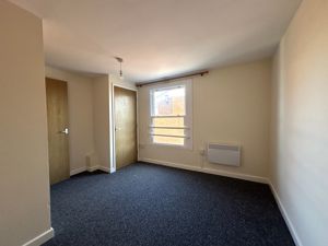 Bedroom- click for photo gallery